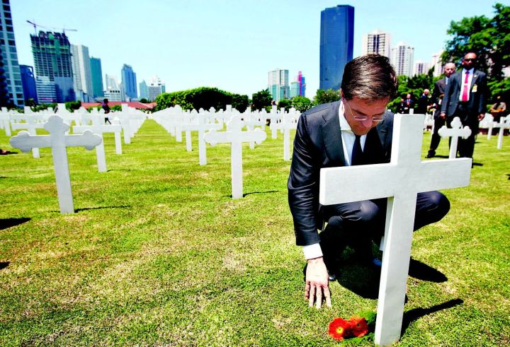 Perdana Menteri Belanda Marc Rutte njekar di Menteng Pulo 2013