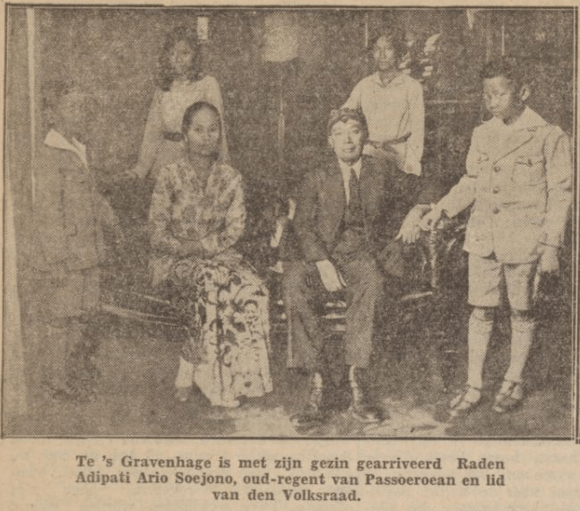 Keluarga Soejono tatkala tiba di Den Haag musim panas 1930, Irawan di sebelah kanan