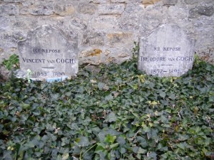 Makam Vincent dan adiknja Theo berdampingan di Auver sur Oise foto @Yita Dharma