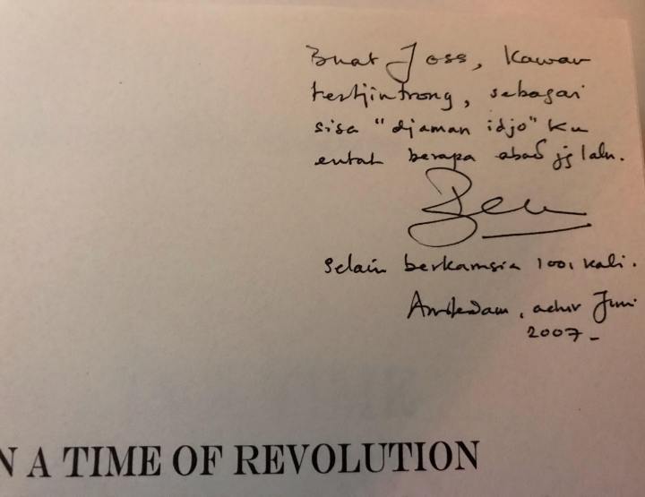 Tandatangan pada buku »Java in a time of revolution«
