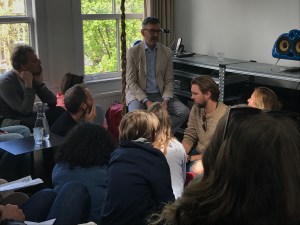 Sedjarawan Klaus Müller berkisah tentang Willem Arondéus di rumah jang pernah ditinggali tokoh perlawanan ini